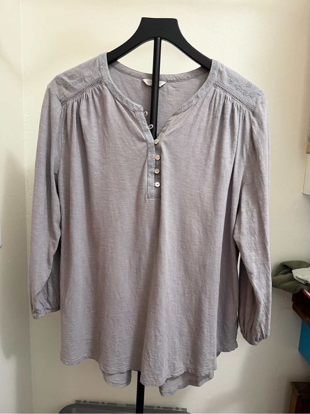 Lucky Brand Light Gray Button-Front Long-Sleeve Henley